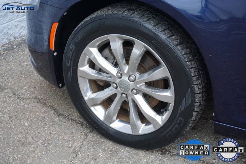 2015 Chrysler 300 Limited