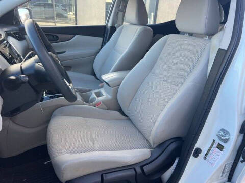 2017 Nissan Rogue Sport S