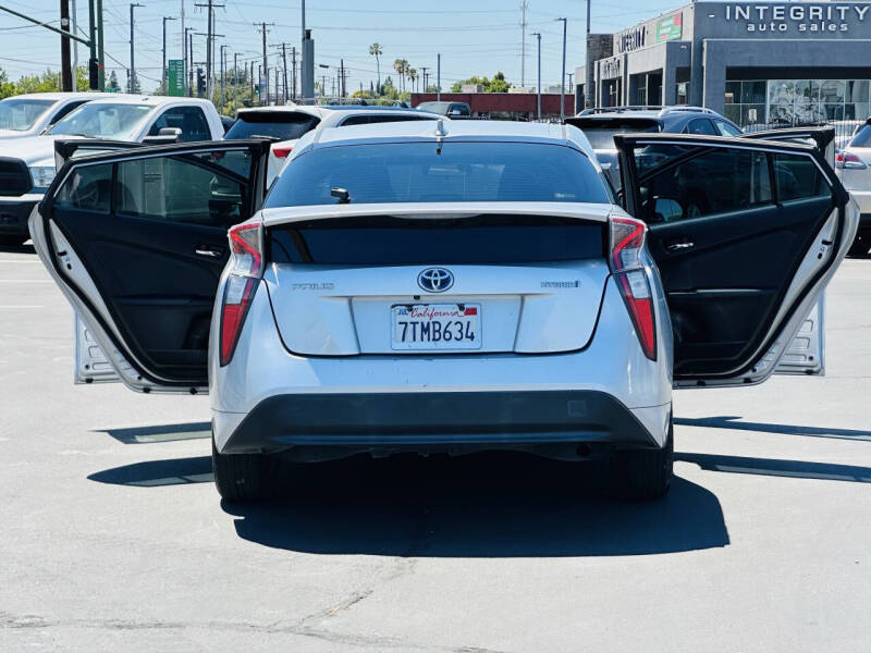 2016 Toyota Prius Two