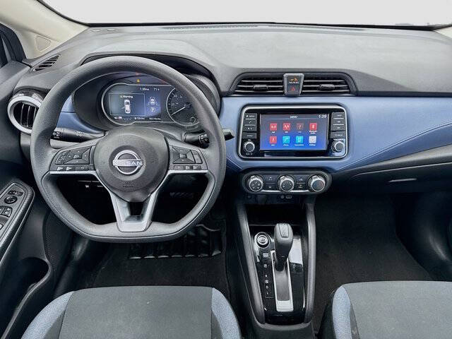 2023 Nissan Versa SV