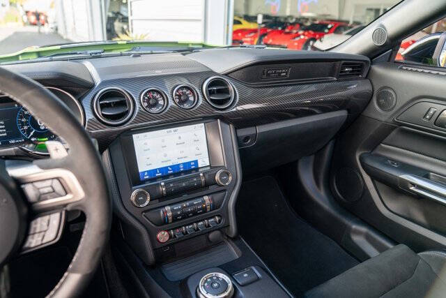 2020 Ford Mustang 23
