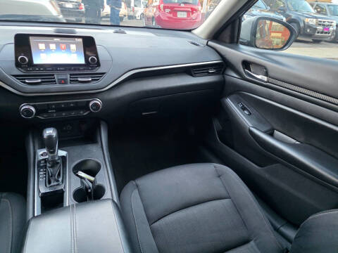 2022 Nissan Altima 2.5 S