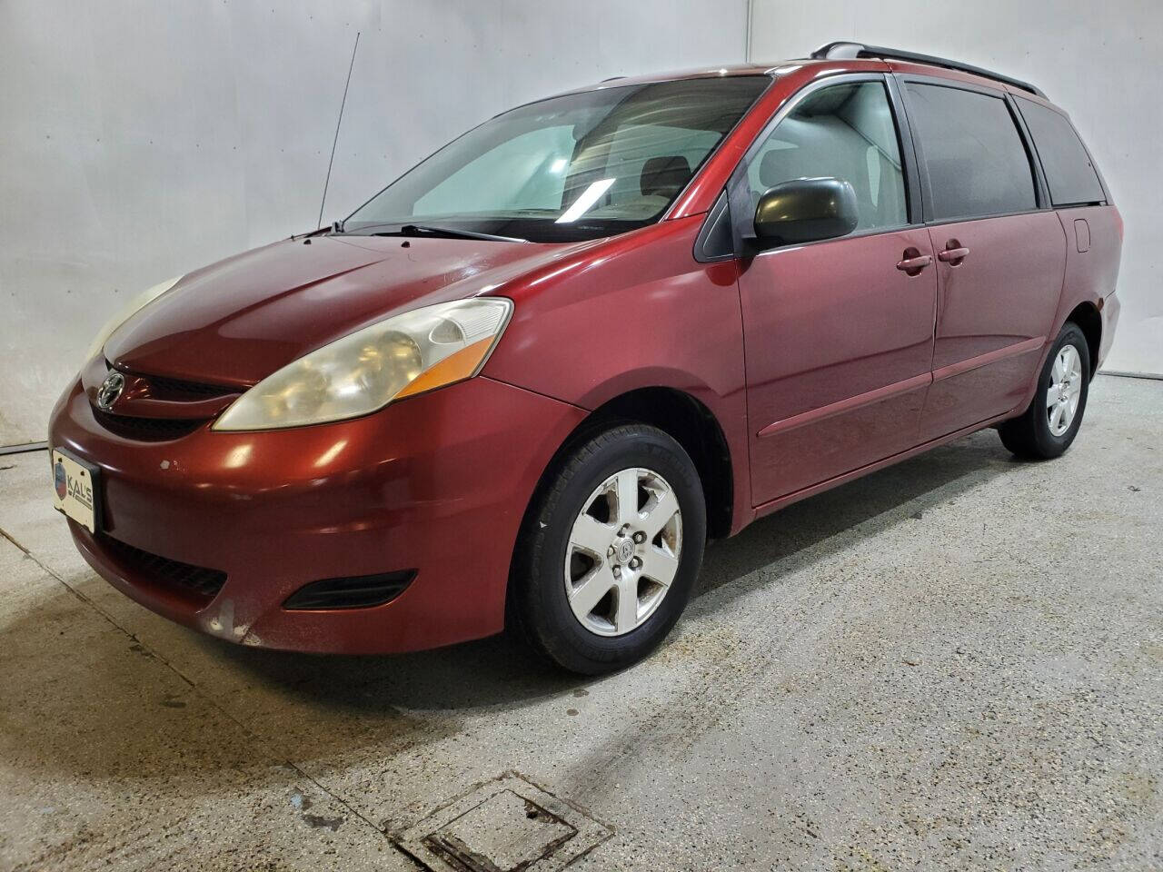 2006 toyota sienna store van