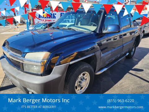 2004 Chevrolet Avalanche for sale at Mark Berger Motors Inc in Rockford IL