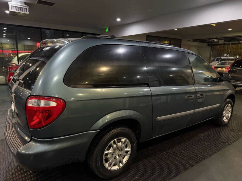 2006 Dodge Grand Caravan SE