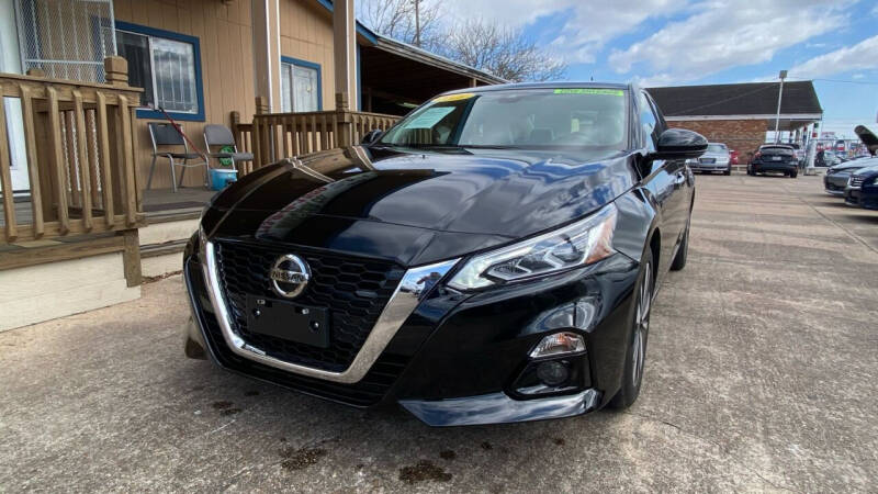 2019 Nissan Altima for sale at Mario Car Co in South Houston TX