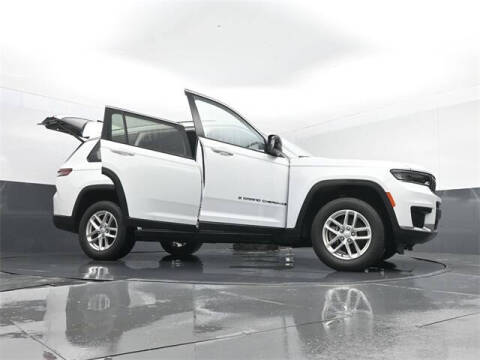 2022 Jeep Grand Cherokee L Laredo