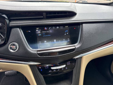 2018 Cadillac XT5 Premium Luxury