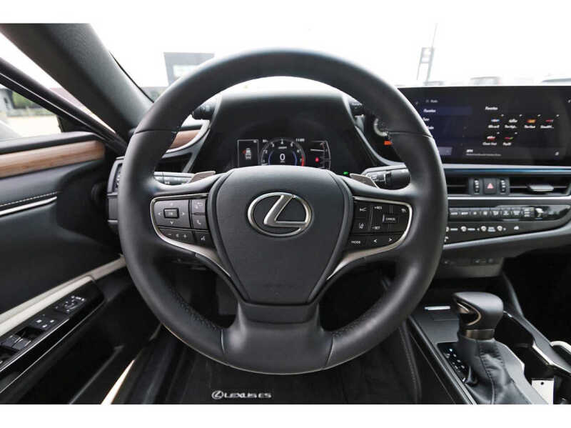 2025 Lexus ES 350