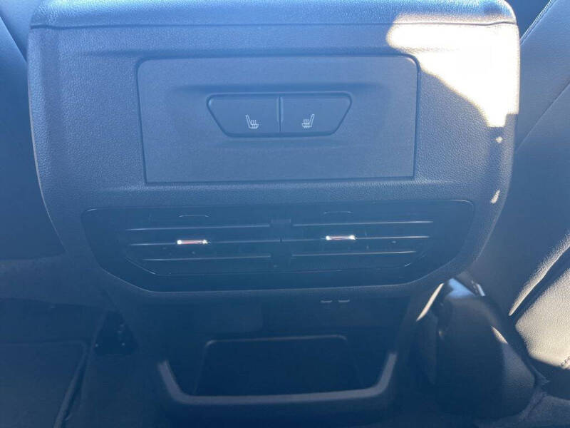 2025 Chevrolet Silverado EV LT