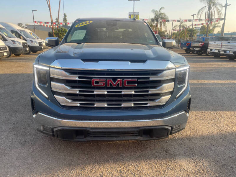 2024 GMC Sierra 1500 SLE