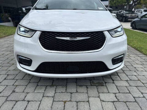 2024 Chrysler Pacifica Touring