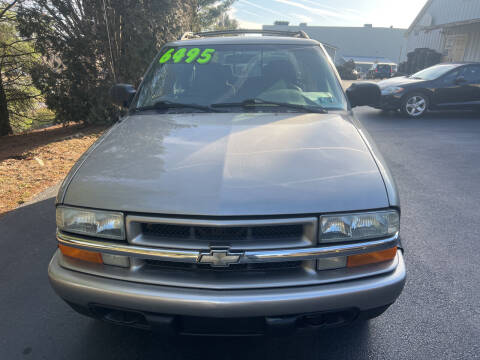 2002 Chevrolet S-10 for sale at BIRD'S AUTOMOTIVE & CUSTOMS in Ephrata PA