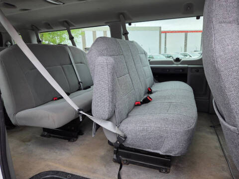 2012 Ford E-Series E-350 SD XLT