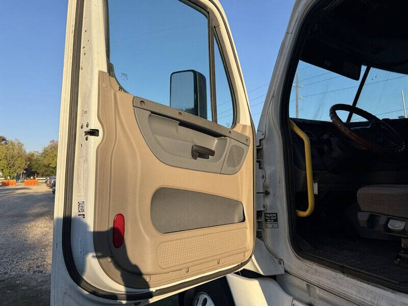 2017 Freightliner Cascadia