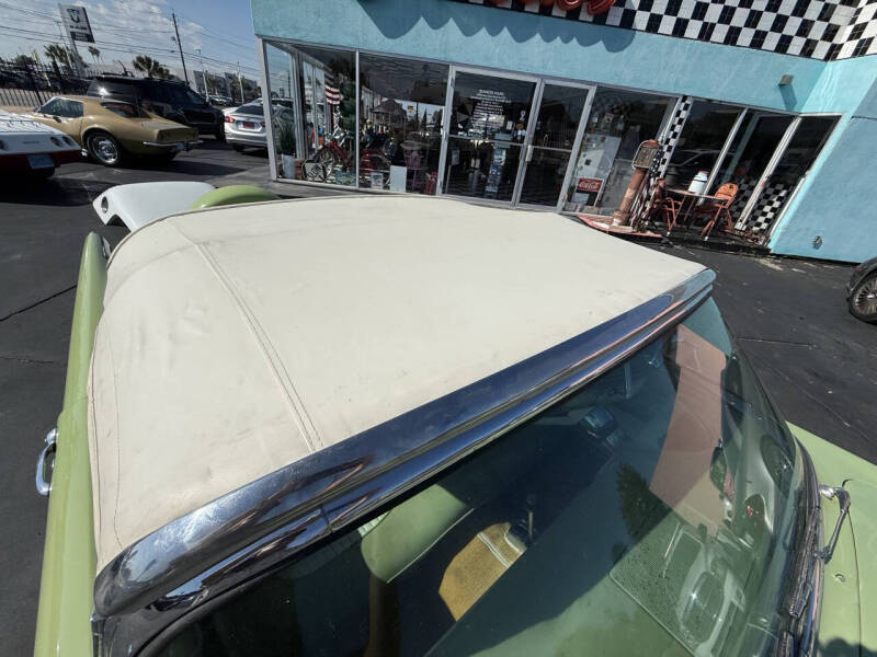 1956 Ford Thunderbird