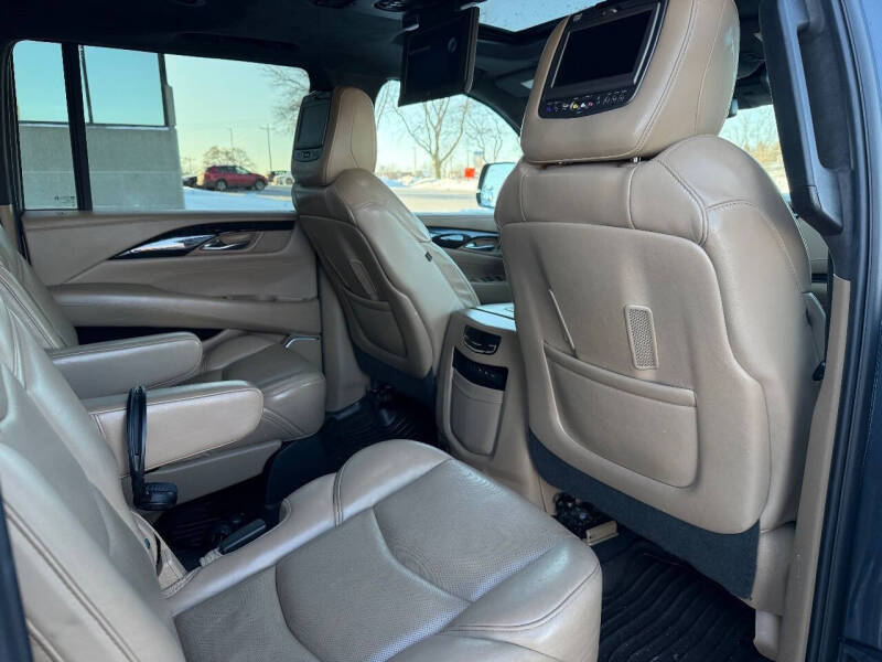 2019 Cadillac Escalade ESV Platinum