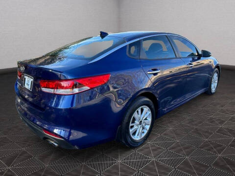 2017 Kia Optima LX