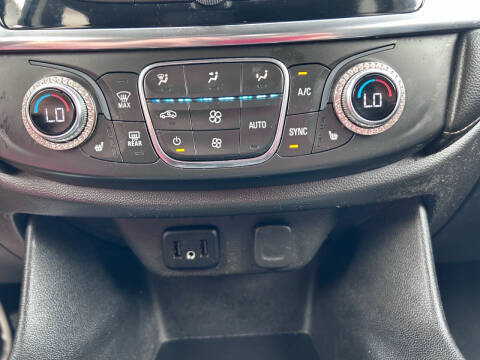 2021 Chevrolet Traverse LT Leather