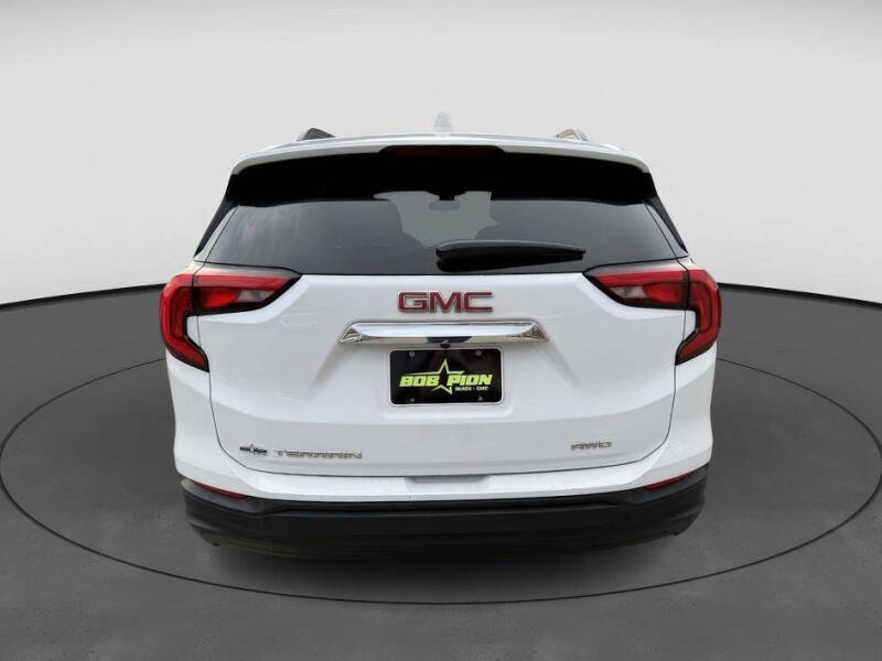 2020 GMC Terrain SLE