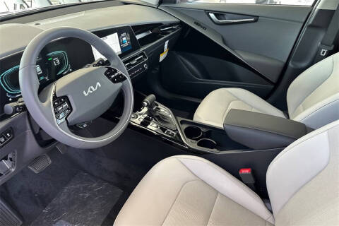 2025 Kia Niro EX