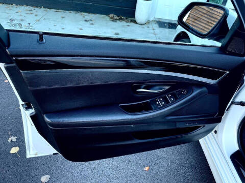 2016 BMW 5 Series 528i xDrive