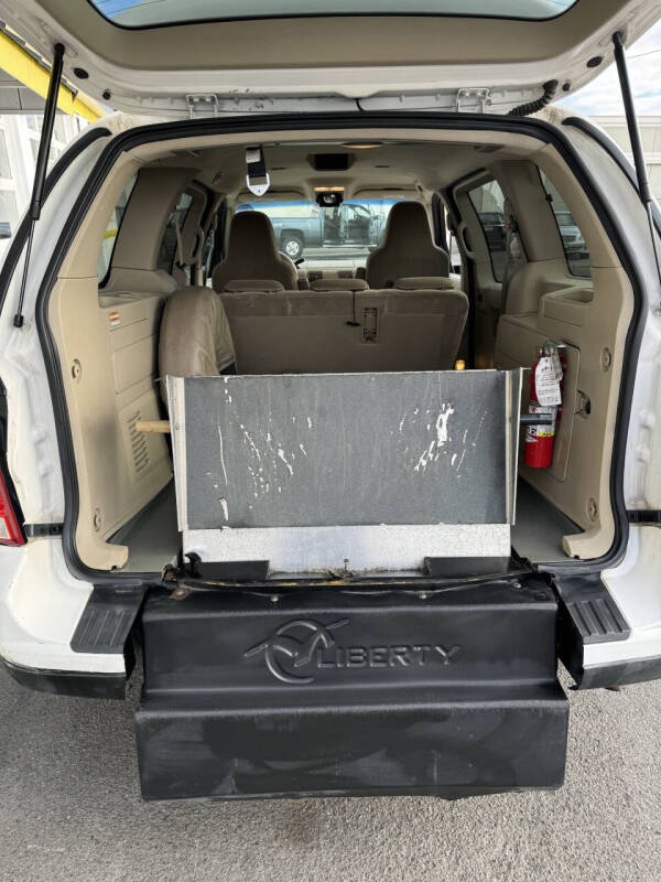 2004 Ford Freestar S