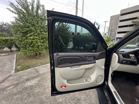 2011 Cadillac Escalade ESV Platinum Edition