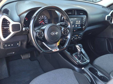 2020 Kia Soul GT-Line