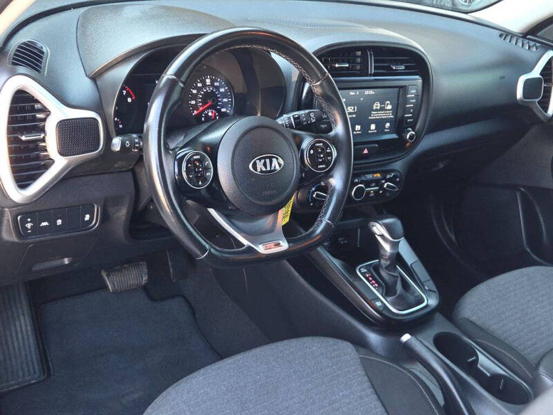 2020 Kia Soul GT-Line