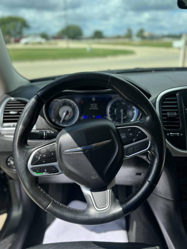 2019 Chrysler 300 Touring L