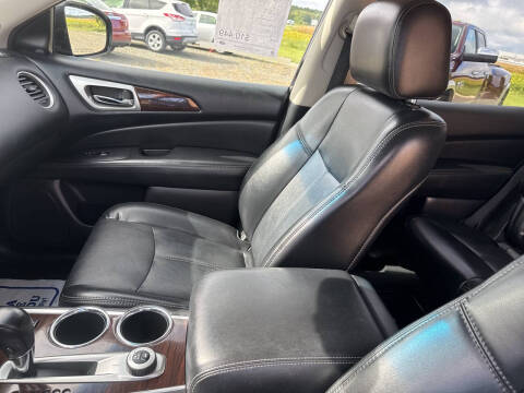 2015 Nissan Pathfinder SL