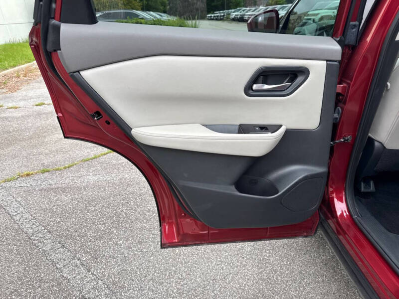 2025 Nissan Rogue SV