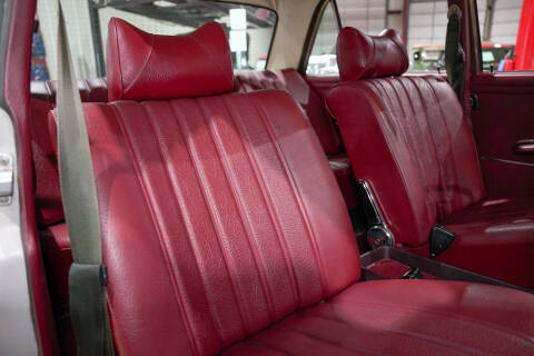 1972 Mercedes-Benz 280-Class