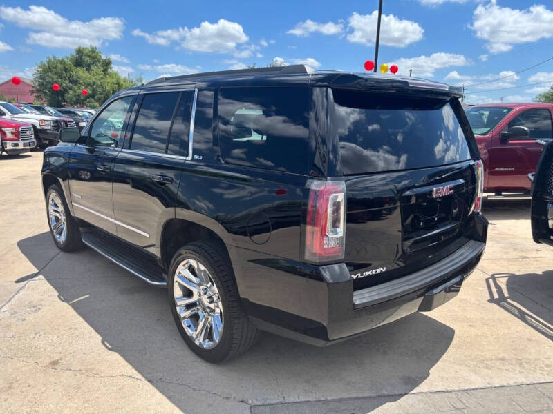 2017 GMC Yukon SLT