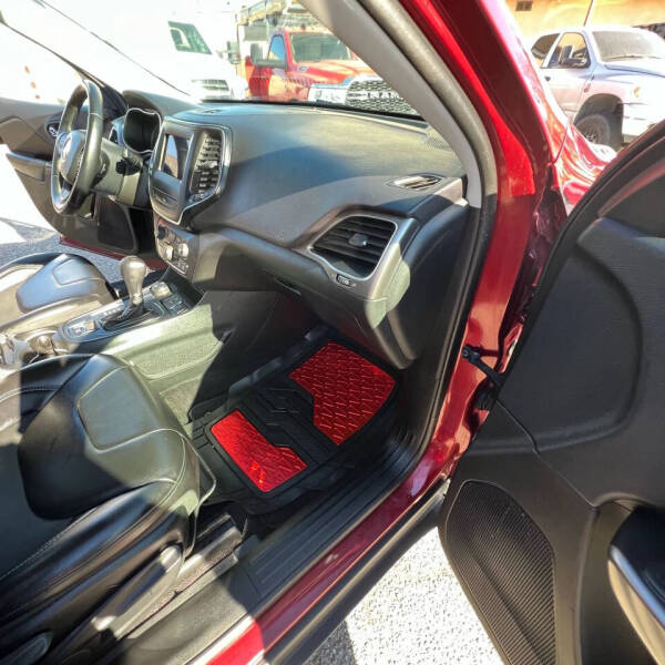 2019 Jeep Cherokee Latitude Plus