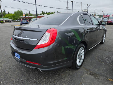2015 Lincoln MKS