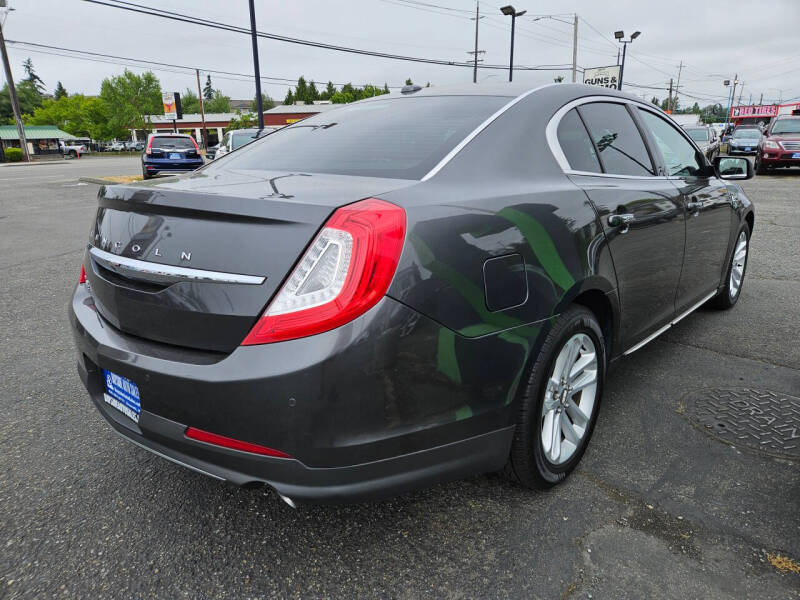 2015 Lincoln MKS