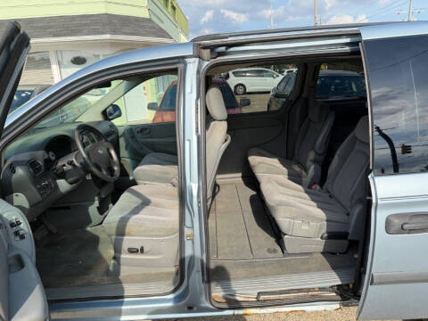 2006 Dodge Grand Caravan SE
