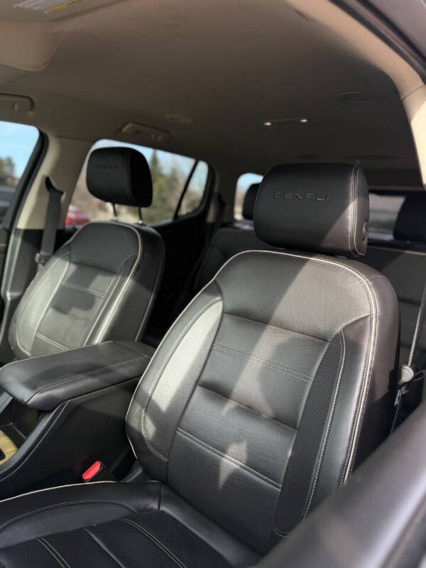 2019 GMC Acadia Denali