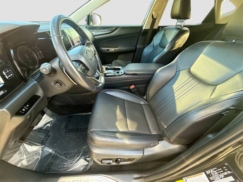 2025 Lexus NX 250 Premium