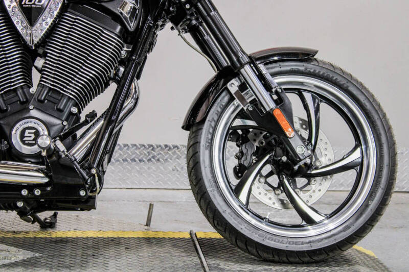 2010 Victory Hammer 8-Ball