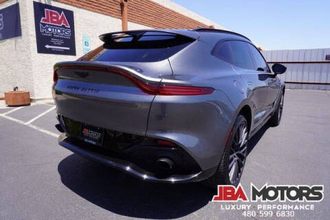 2021 Aston Martin DBX