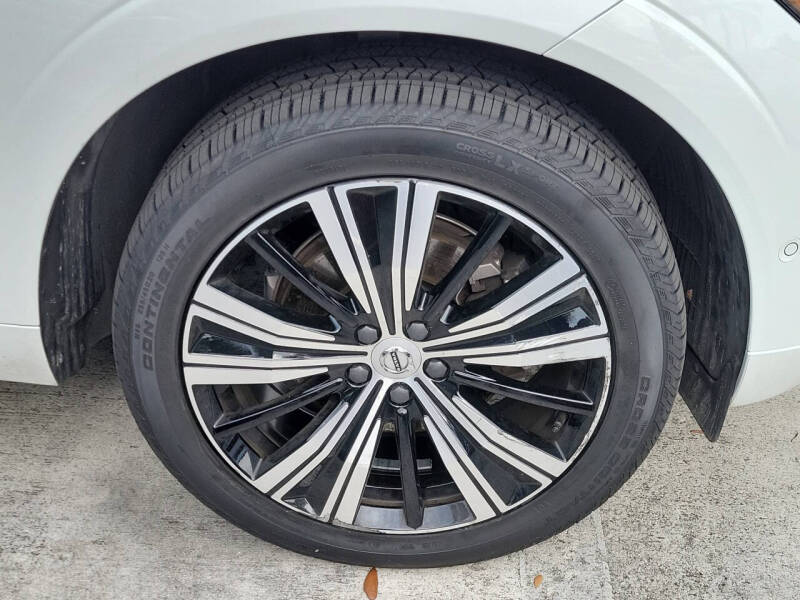 2023 Volvo XC60 B5 Plus Bright Theme