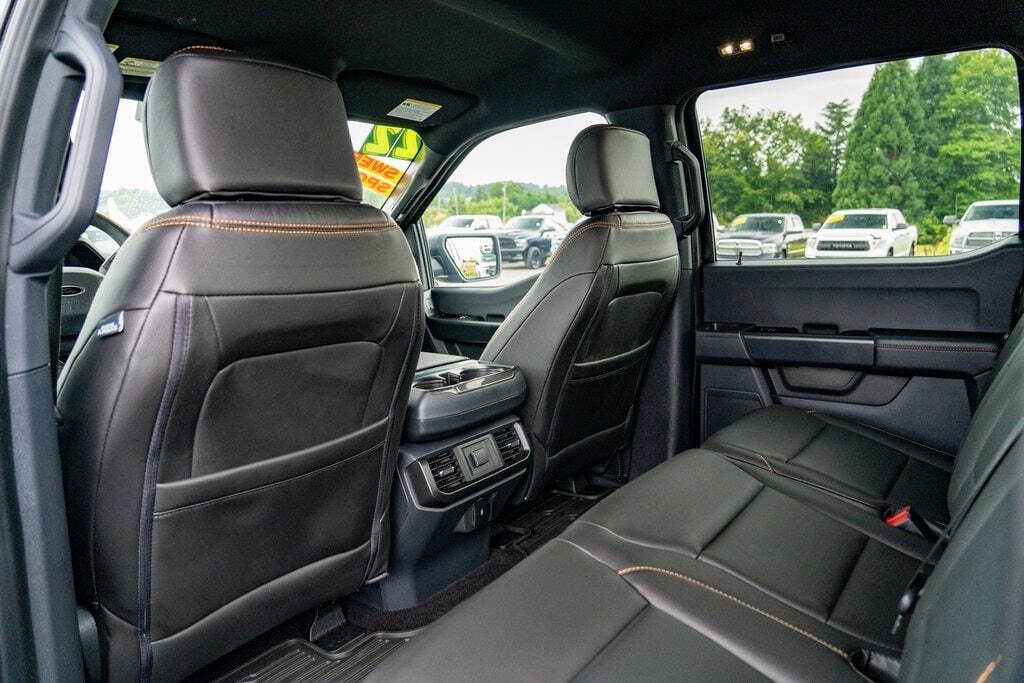 2022 Ford F-150 for sale at Auto Destination in Puyallup, WA