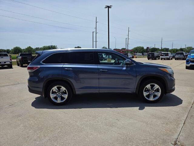 2016 Toyota Highlander