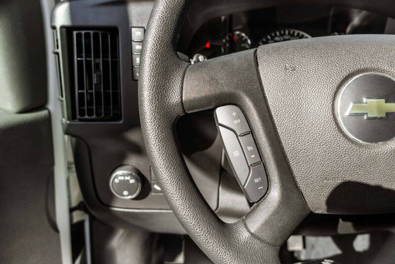 2024 Chevrolet Express 2500