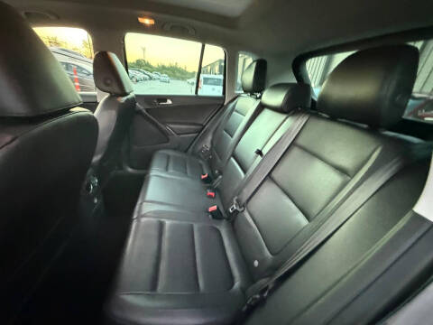 2013 Volkswagen Tiguan SE 4Motion