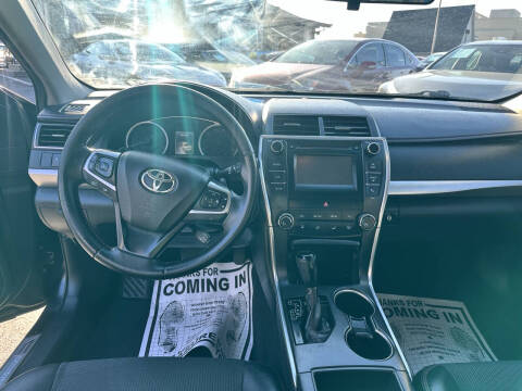 2017 Toyota Camry SE