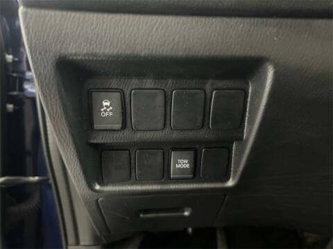 2018 Nissan Pathfinder SV